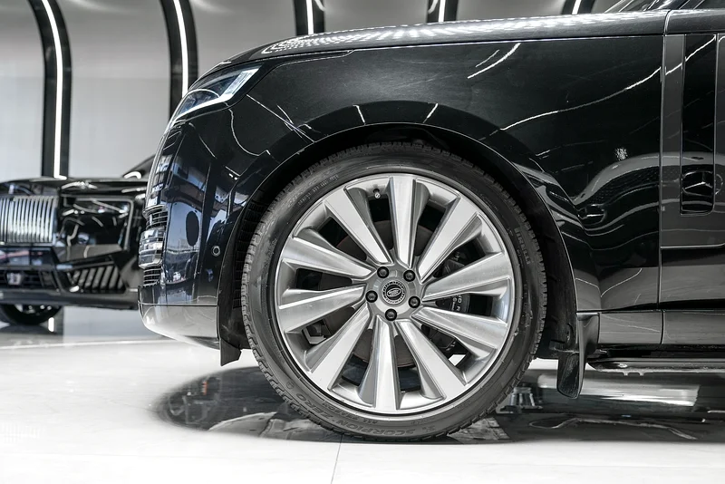 Range Rover vogue first edition 530ps 202363612090545153114