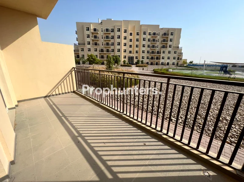 مع تيراس| مع أجهزة مطبخ| جاهز للانتقال63728264741507110
