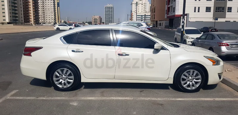 NISSAN ALTIMA 2016 GPS 4 CAMERA GULF GCC VERY CLEAN LIKE NEW63613131414657111