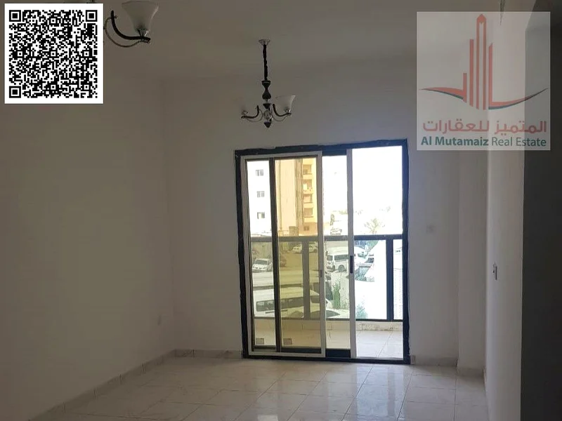 للبيع. مبنى قريب من شارع الكويت في منطقة دخل مرتفع63885247960449110