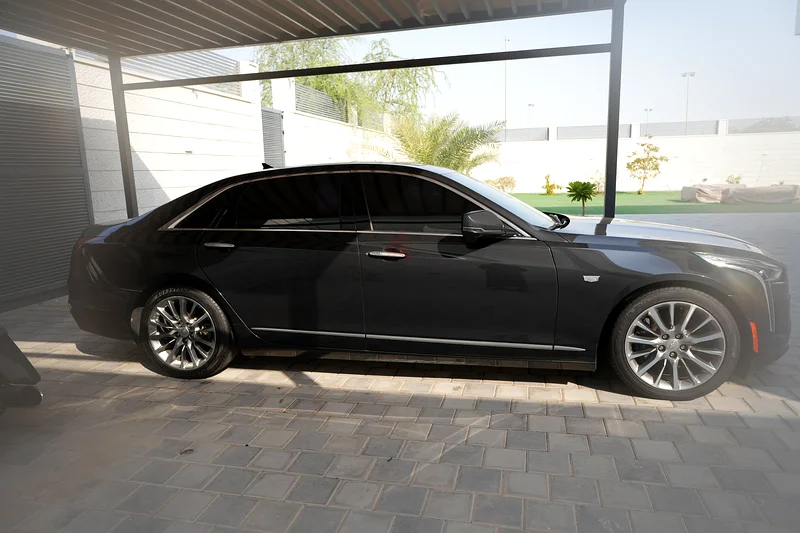 الملكية الأولى لكاديلاك CT6 V6 فاخرة بريميوم 201963613467926659111