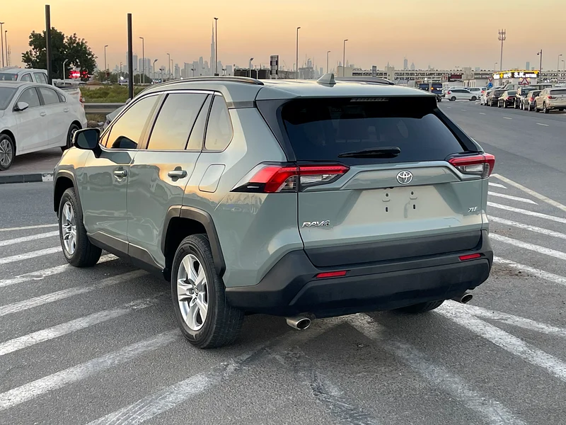 2021 TOYOTA RAV4 XLE FULL OPTIONS IMPORTED FROM USA63612792481155113