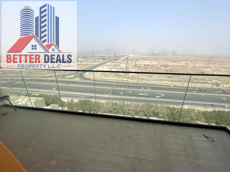 شقة بغرفة نوم واحدة مع شرفة للإيجار في برج بينغاتي كورنر في جي في سي63779821182721112