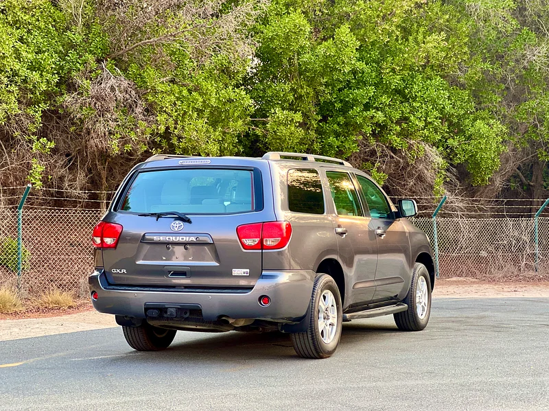 Toyota Sequoia 2015 GCC Single Owner with 3 keys63612056918274113