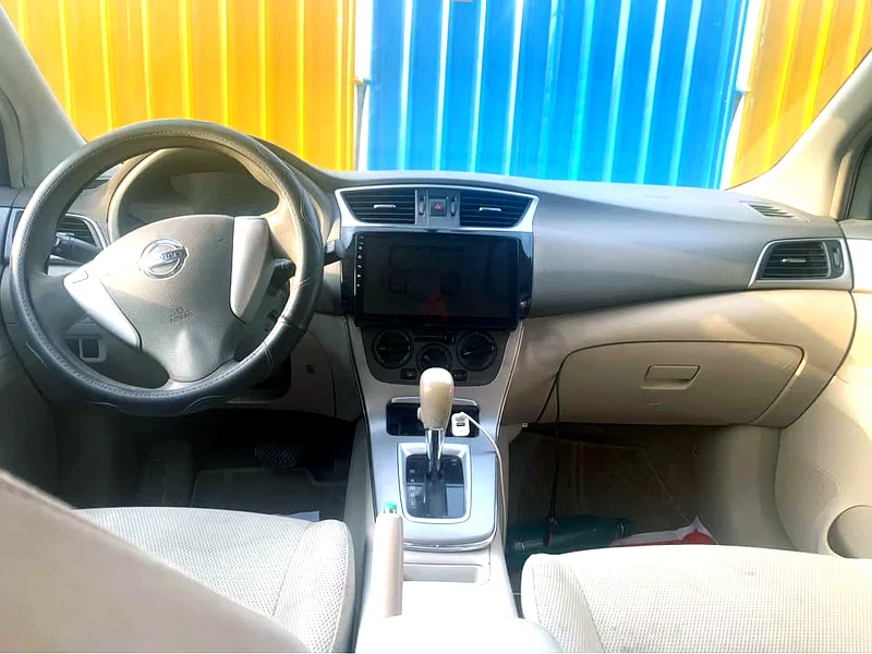 Nissan Tiida 201563613132041473112