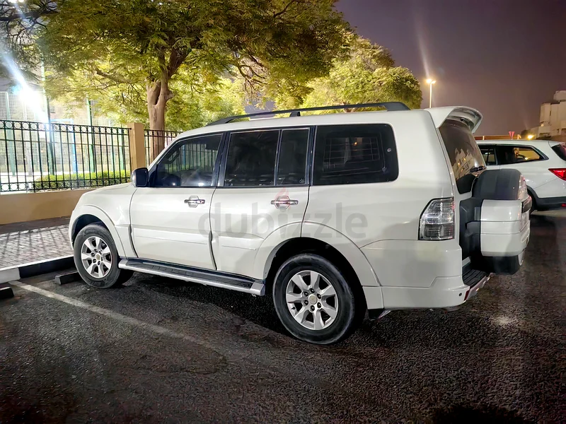 2013 pajero, top option, good condition63612069387777114