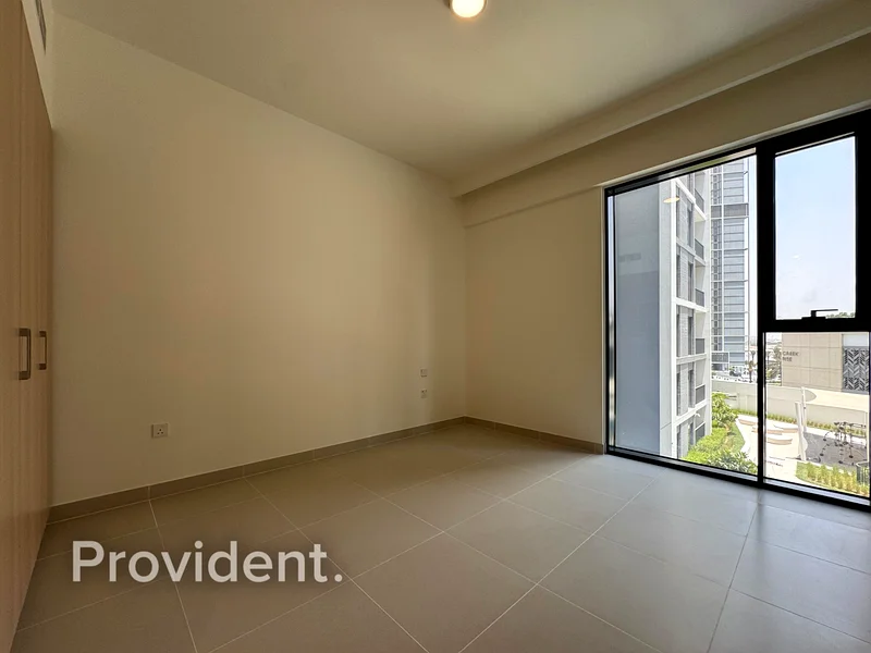 Vacant | Brand New | Pool View64025376857987113