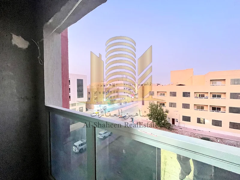 شقة بغرفة نوم واحدة للإيجار الشهري، غير مفروشة، على شارع الشيخ عمار63722265110785111