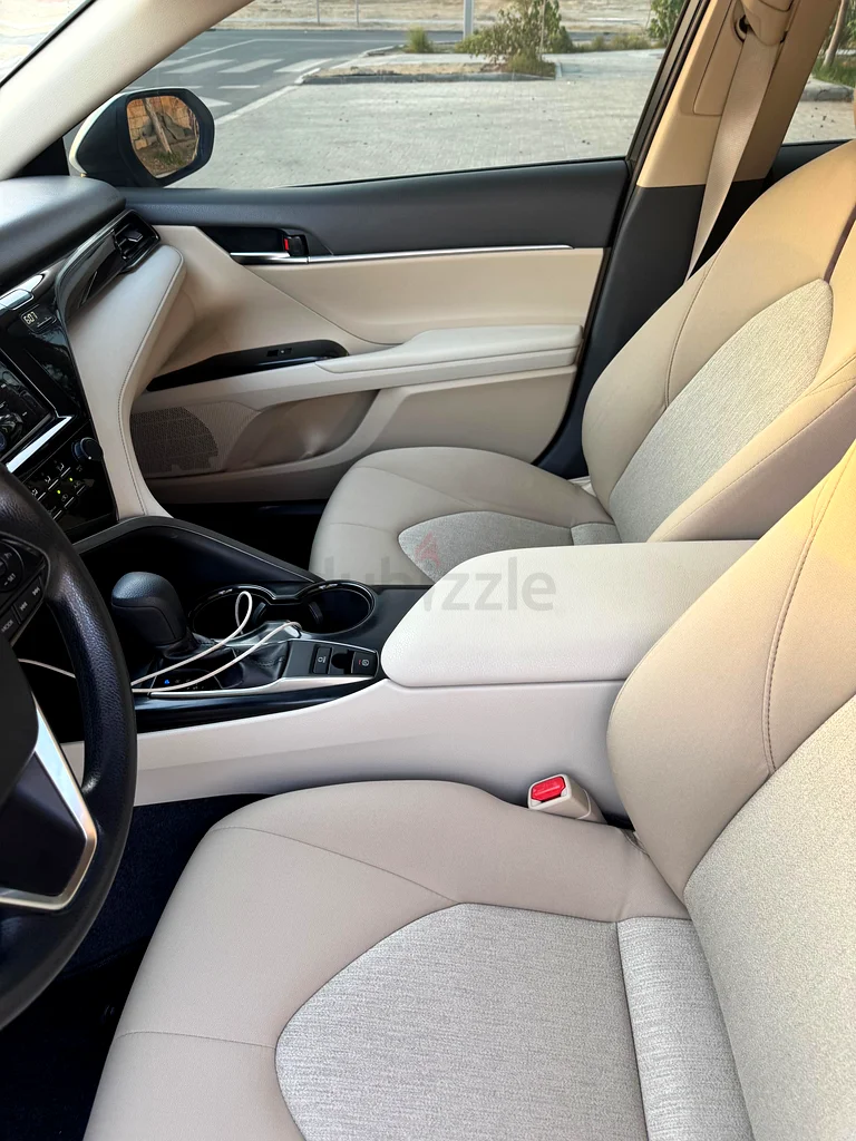 Camry 2019 contact via WhatsApp63612450181506114