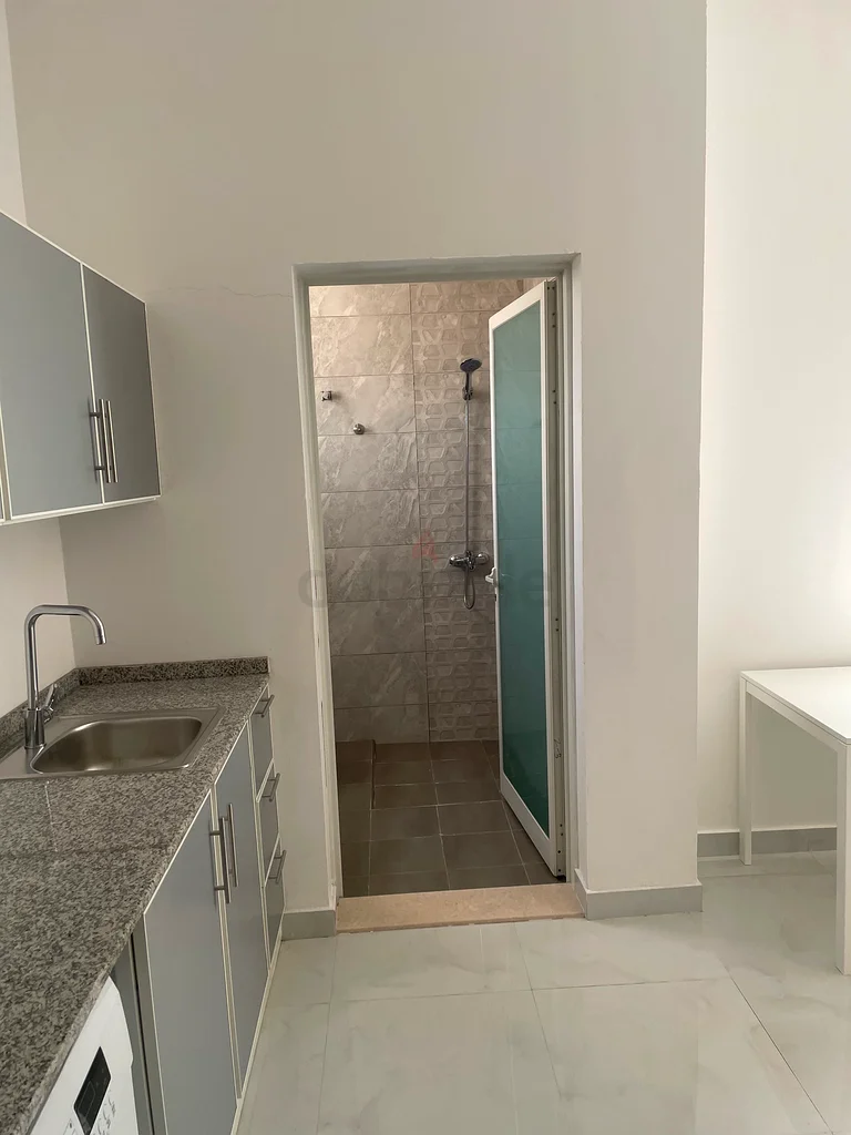 شقة صغيرة للإيجار63797193561985112