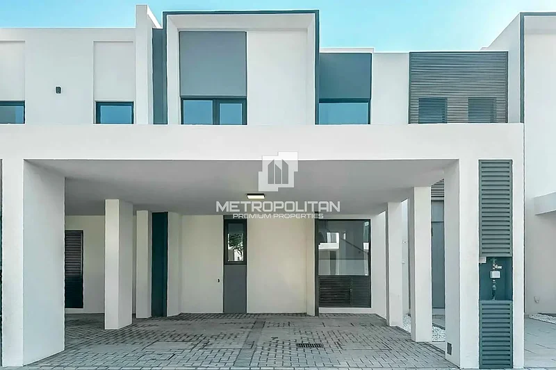 Vacant 3Bed Villa | Prime Location | Iris Layout63654981168513110