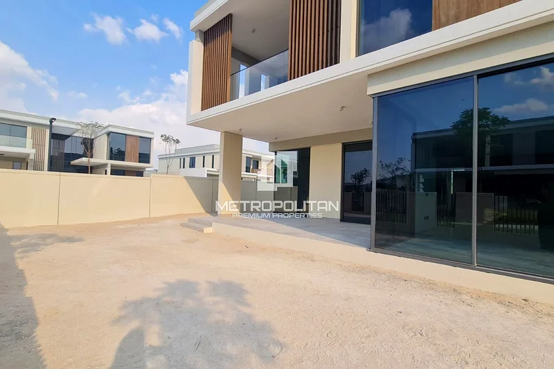Spacious | Ideal for Family | Prime Location63734258068993112