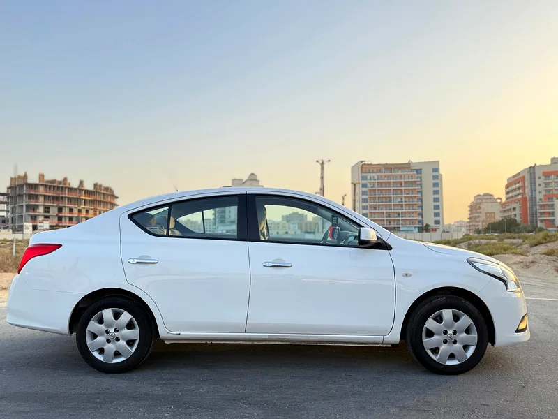 Nissan sunny 2022 model sv mid option 77222 km rta passing 1.5 cc gcc spec63612796109313114