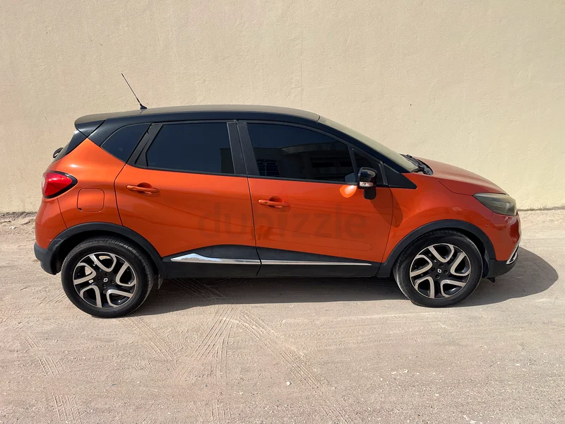 Renault Captur 2016   LE - GCC - Low Millage63612057423490112