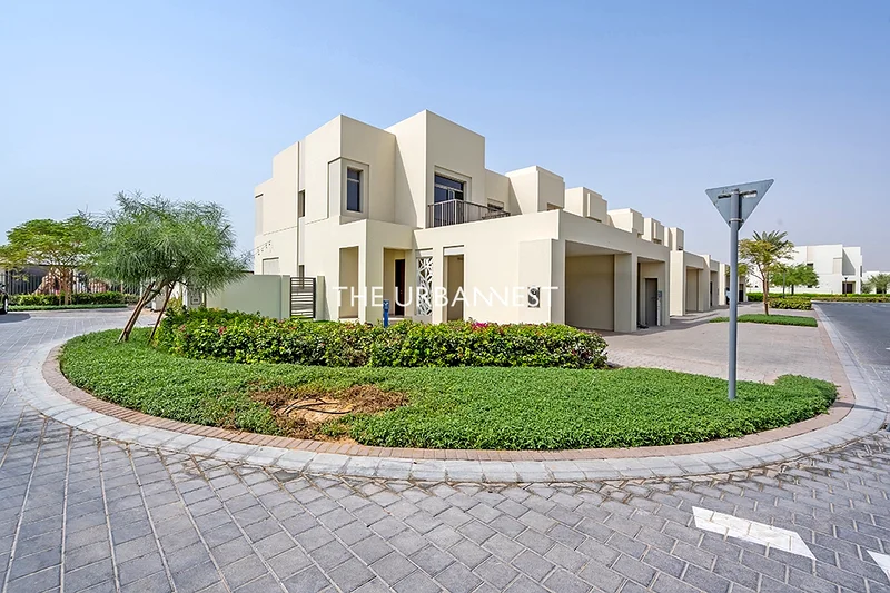 Corner Plot | Single Row | Tenanted | 4 Bed63950329524483110