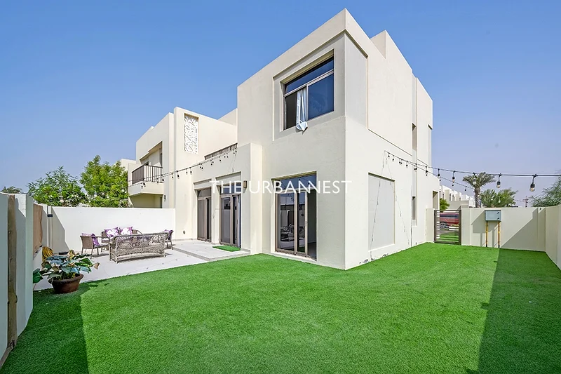 Corner Plot | Single Row | Tenanted | 4 Bed63950329524483111