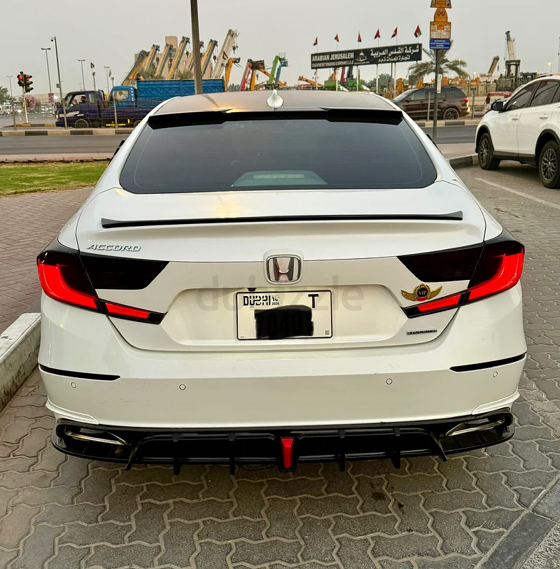 Honda Accord Touring 1.5 Liter Turbo Model 2018 Full Option63612064121859113