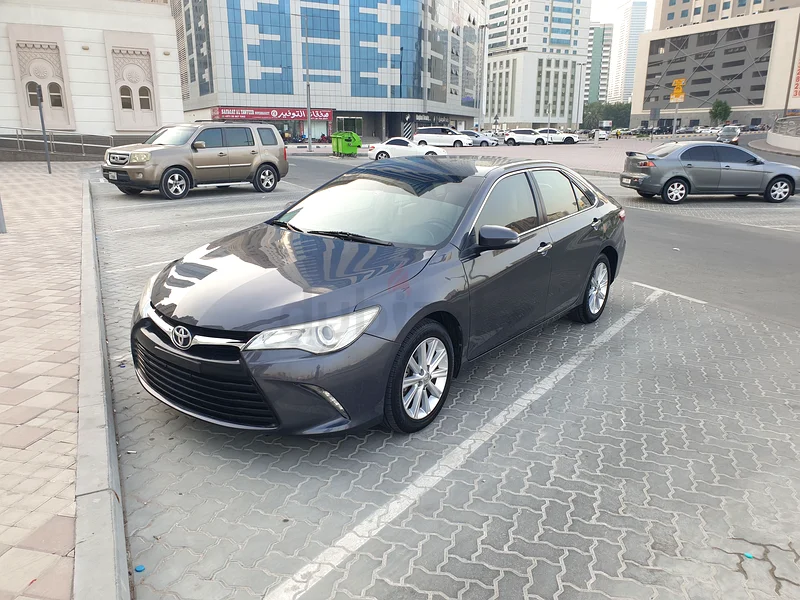 Very clean camry alfuttaim motors63612449921922111