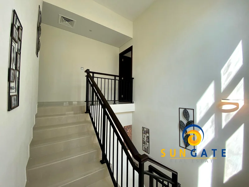 R2EM • Furnished • Single Row • Notice Served64003719355009114