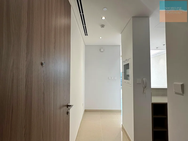 Modern 1BR | Waterfront | Ready to Move I Gateway63815047684993113