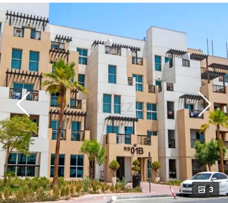غرفة عائلية مؤثثة للإيجار مع حمام منفصل وشرفة63797699552514111