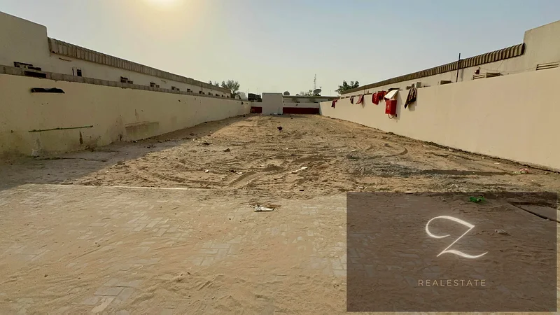 Available fenced land in Sharjah / Al Sajaa Industrial.63622732877953112