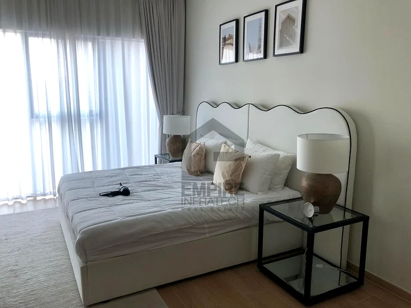 Bright | Large | Next to Metro | Family Friendly63940369001345110