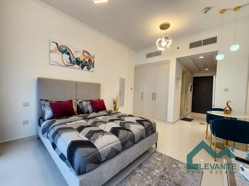 Golf View | Modern Studio | Carson C – DAMAC Hills63973312198915113