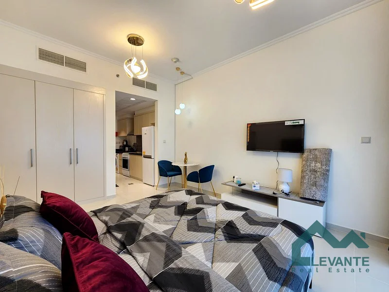 Golf View | Modern Studio | Carson C – DAMAC Hills63973312198915112