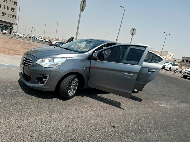 ميتسوبيشي أتراج 2020 حالة جديدة مناسبة لدول الخليج63612068832515111