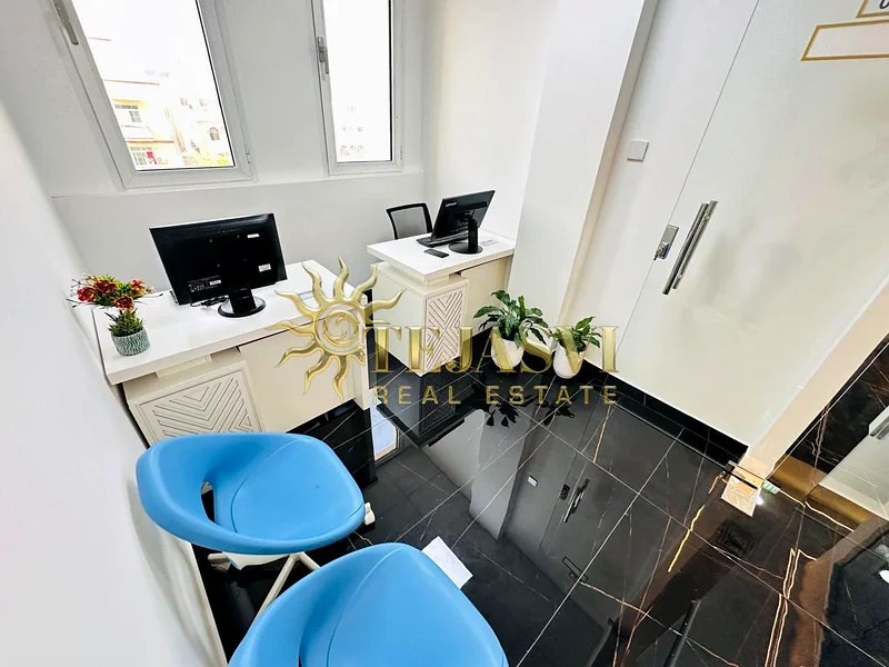 Amazing Office | Bank Account Assistance | Free Utilities63620023788930112