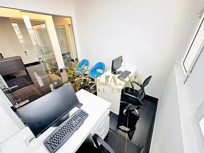 Amazing Office | Bank Account Assistance | Free Utilities63620023788930114