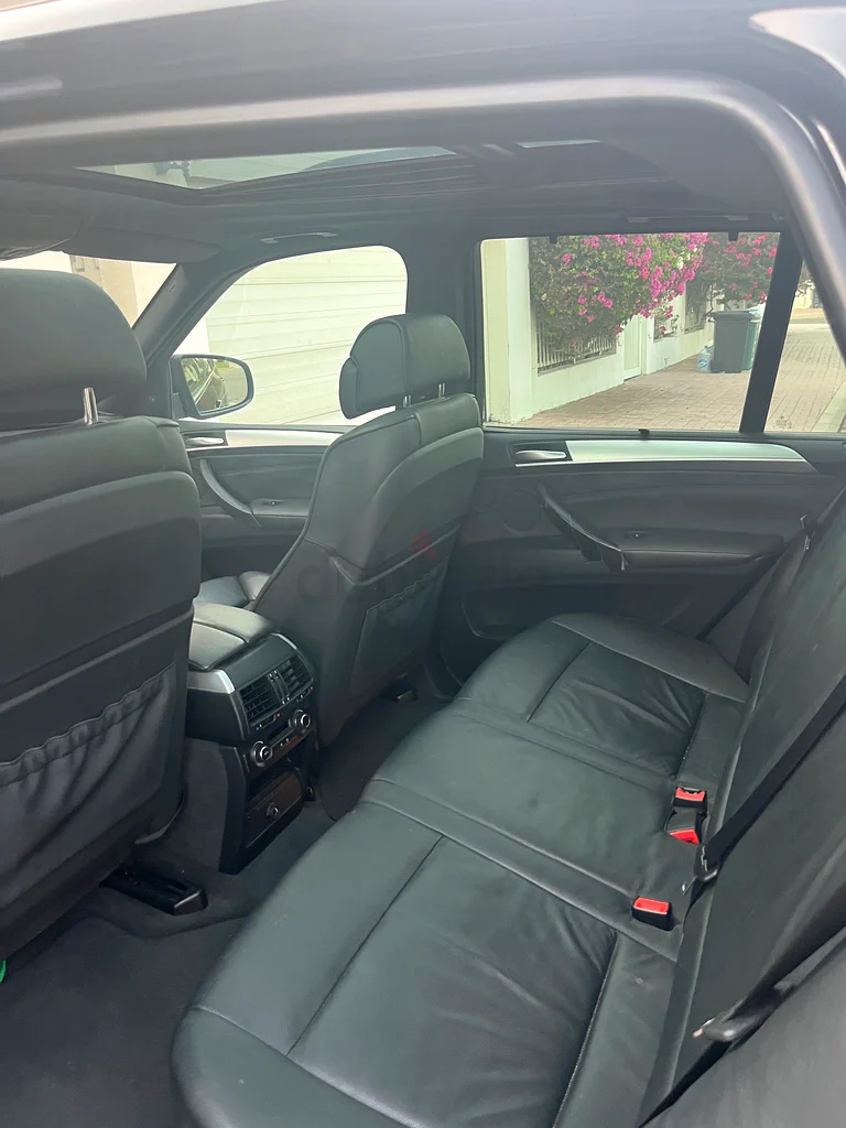 BMW X5 2008 – V8 4.8L – Full Options – Apple Car Play63612445742211113
