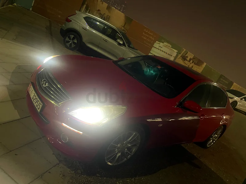 سيارة جي 25 جيدة جدًا بشكل لا نهائي63613464844930112