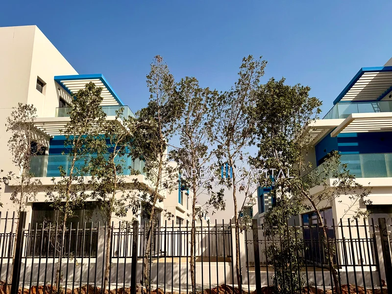 Brand New | Prime Location | Ready to Handover63963135874563111