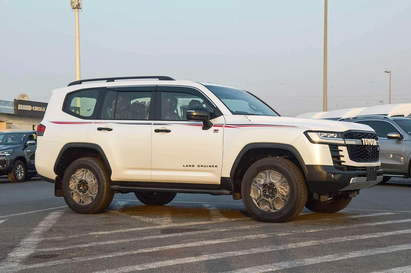 TOYOTA LAND CRUISER GR 3.3L 4WD DIESEL 2024 | PRICE FOR EXPORT63613129968131112