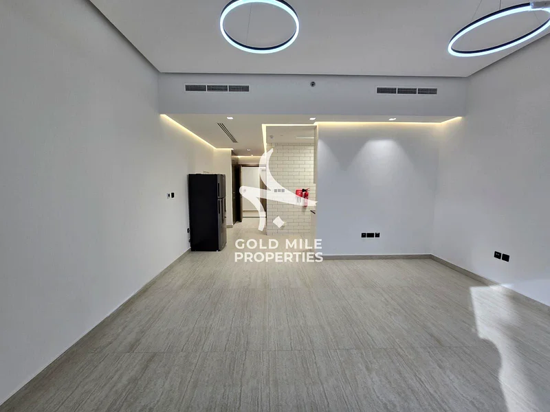 BRAND NEW || FAMILY BUILDING || KITCHIN APPLIANCES ||63800186861057110