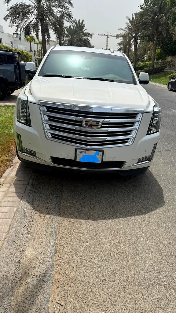 Cadillac Escalade 2017 model LWB, Excellent Condition63612058343170111