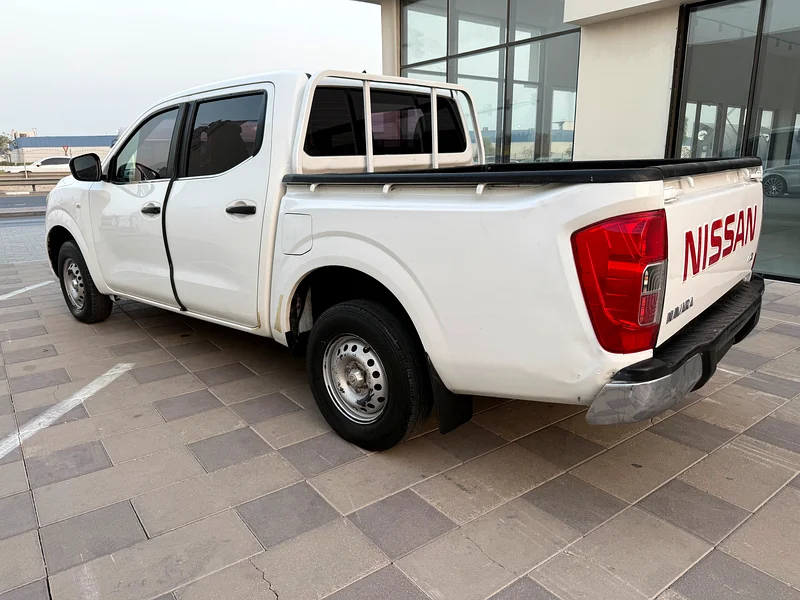 Nissan Navara 2017 gcc good condition63612793503107114