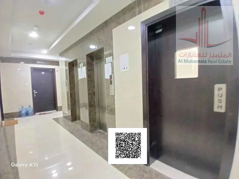 للإيجار السنوي - غرفة عائلية وصالة - مبنى حديث - سعر معقول - موقع حيوي63721797866753112