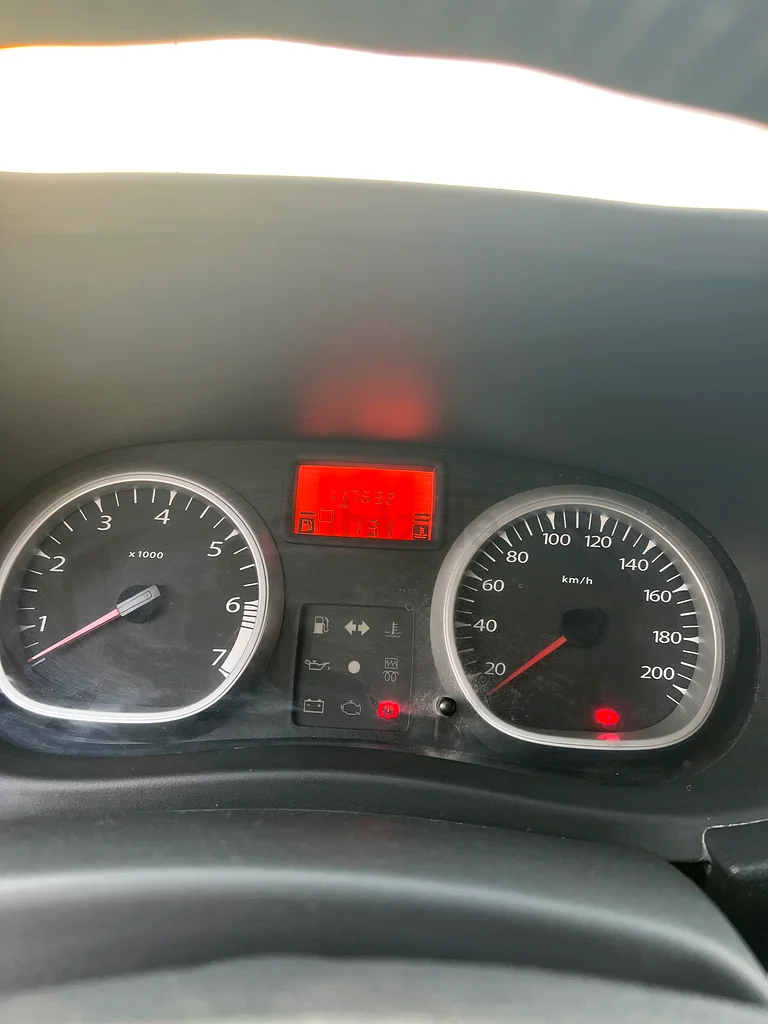 رينو داستر بأميال قليلة63613733670913114