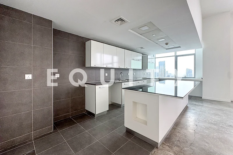Fully Upgraded | Penthouse | Exclusive 1BR63793904502273114