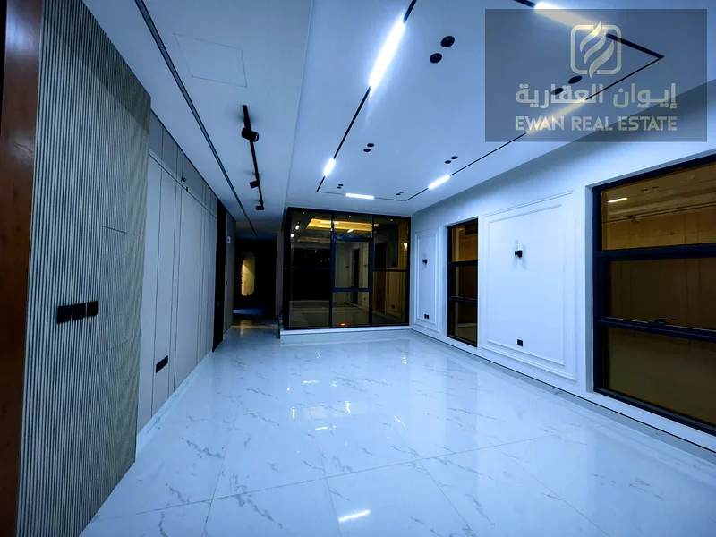 تشمل السعر رسوم التسجيل ورسوم الملكية. فيلا فاخرة للبيع في الهيليو 2 - تصميم عصري - مسبح خاص - تشطيبات راقية - ملكية حرة * d63898224580995113