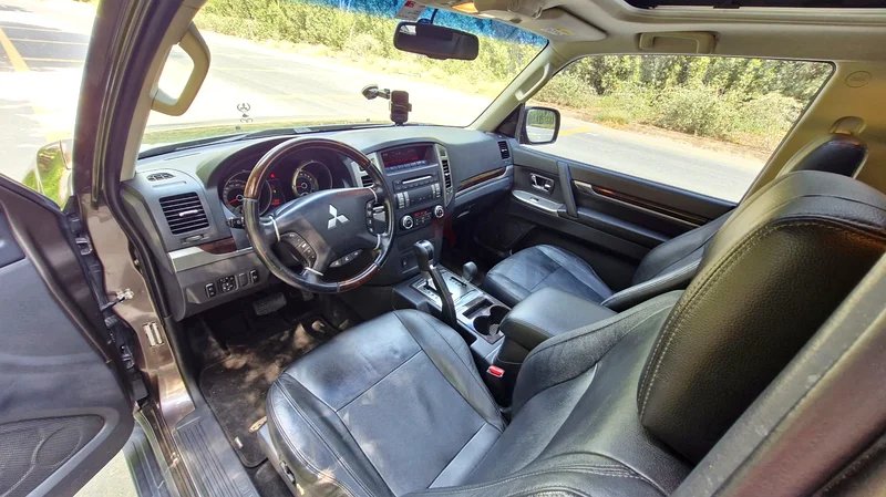 2015 Mitsubishi Pajero 3.8 V6 GLS63612069663362113