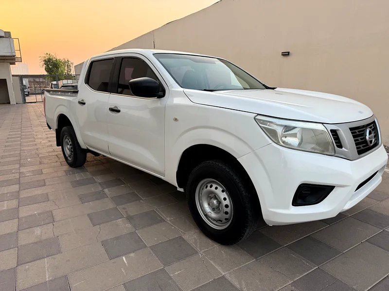 Nissan Navara 2017 gcc good condition63612793503107112