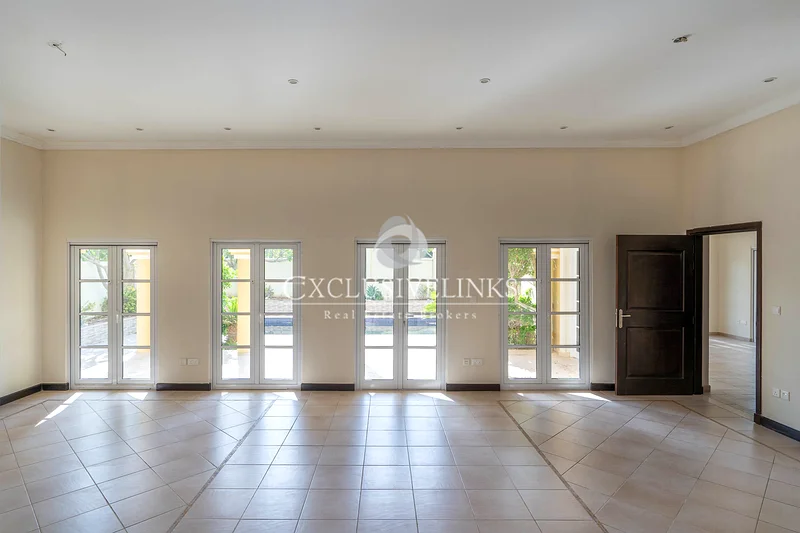 Cordoba | Single Row | Tenanted63917144846977110