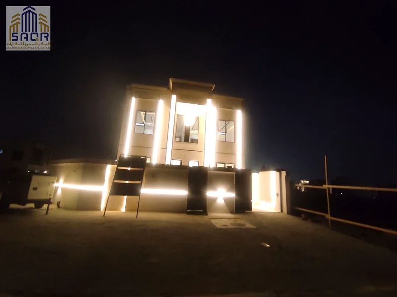 فيلا ركنية بتشطيب فندقي / ملكية للجميع الجنسيات مع تمويل مصرفي سهل / السعر يشمل رسوم التسجيل63911618999041114