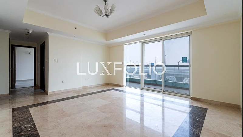 Big Layout | Vacant | Study Room64036623860993110