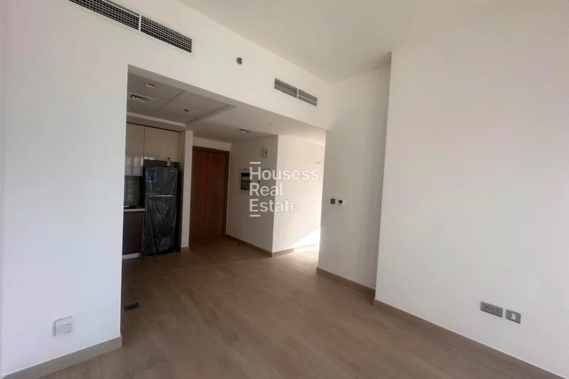 حديثة وفاخرة | إطلالات على برج وخليج قناة63801565391875112