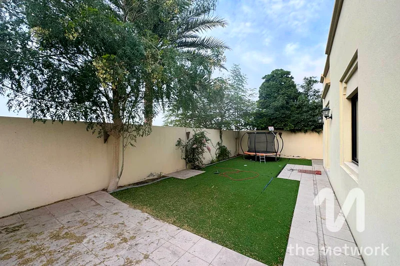Unfurnished| 2 Cheques | Great Location63727208170113110